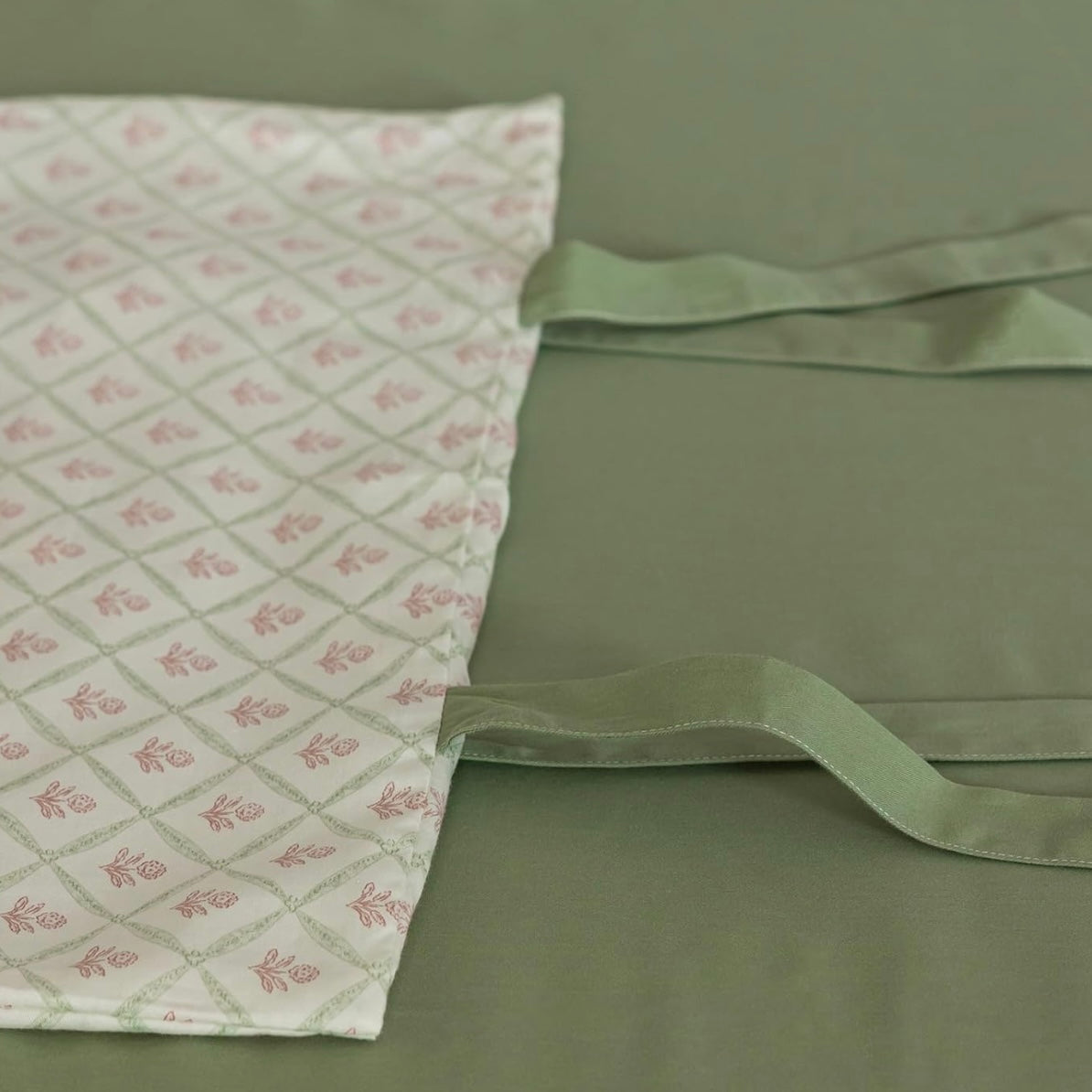 Jasmine Cotton Quilt Cover Set & Flat Sheet