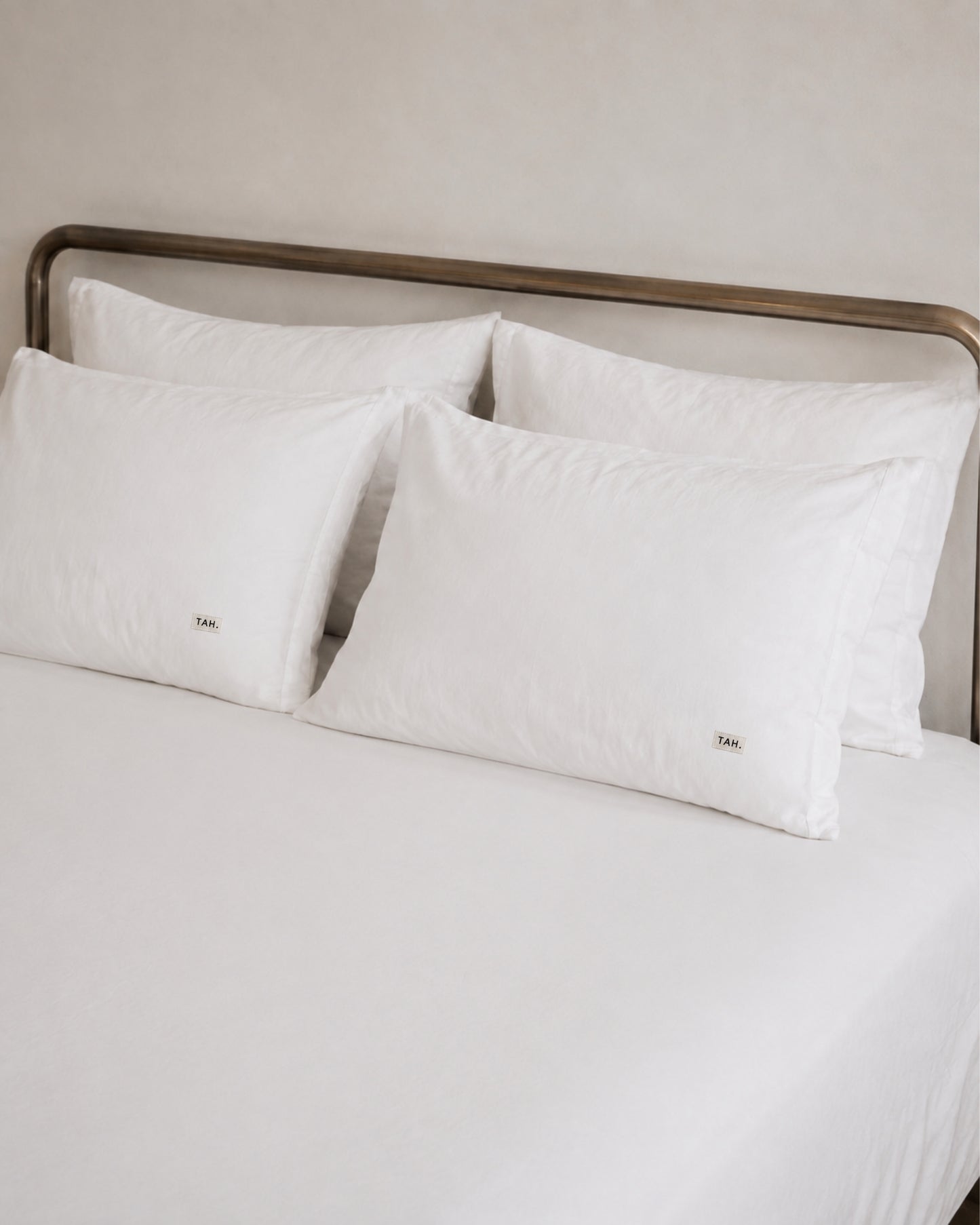 Talia White Pillowcase Set