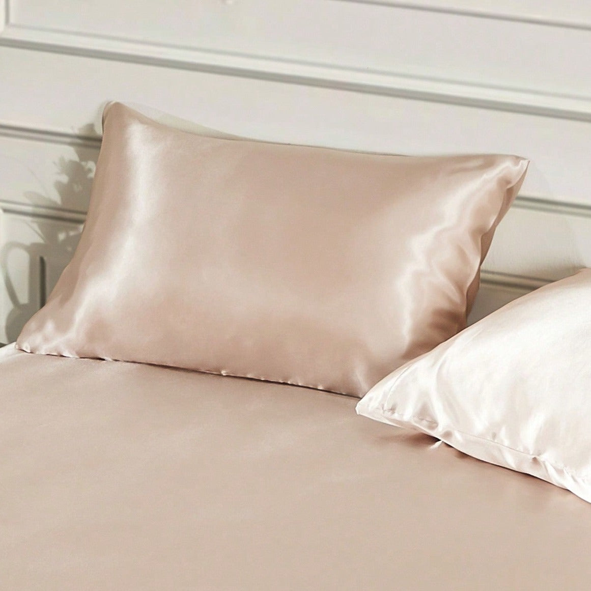 Selene Pillowcase Set